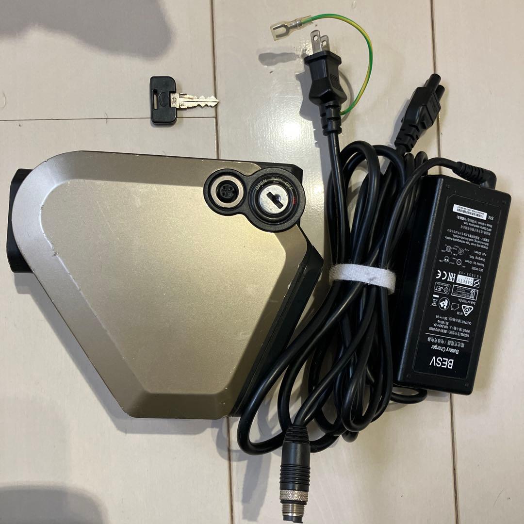 【純正品】【PSEマークあり】BESV PSF1シリーズ用充電池と充電器と鍵1個