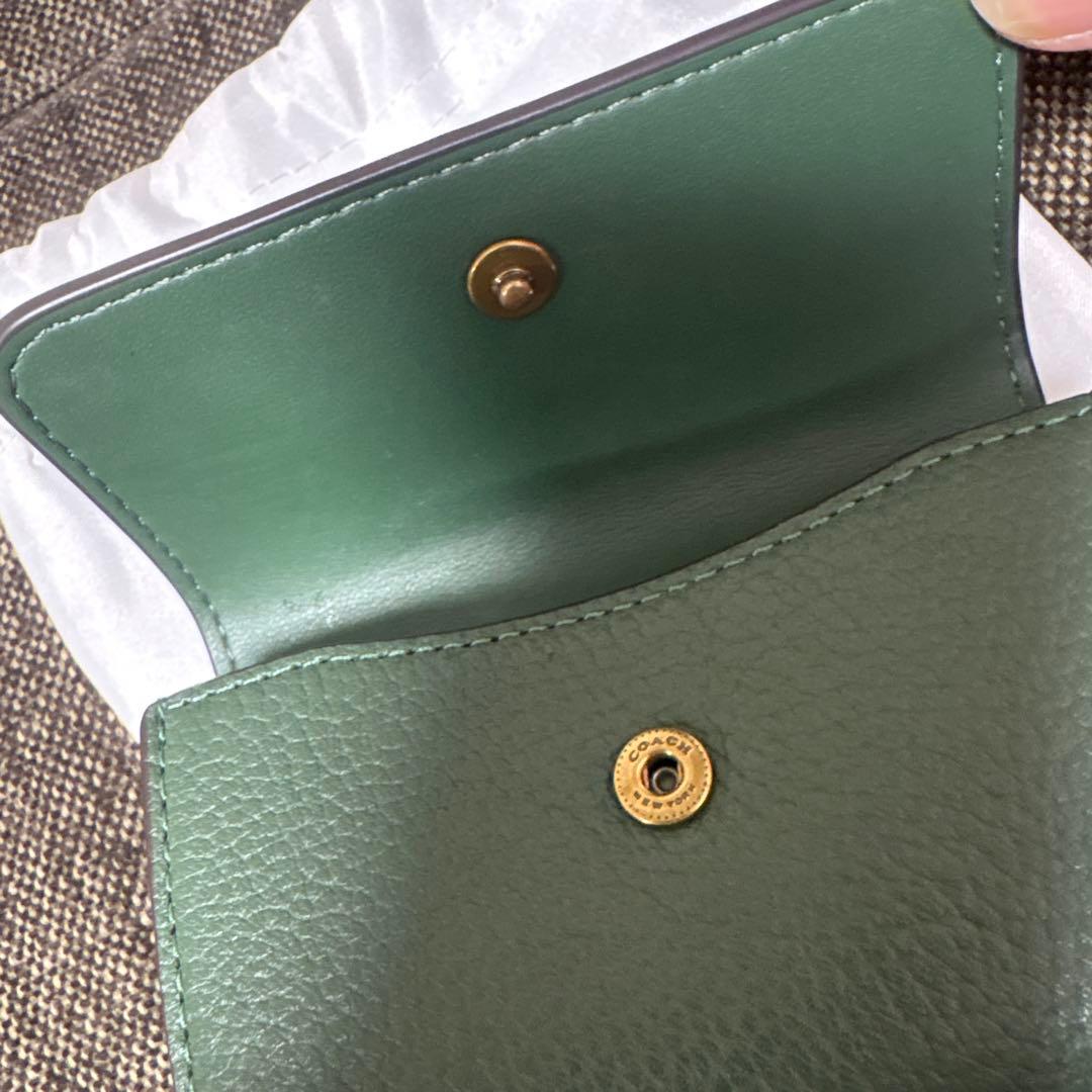 COACH グリーン 三つ折り財布