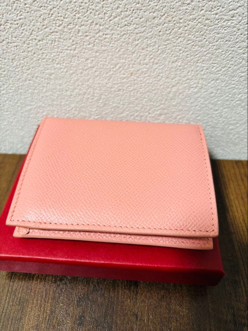 新品未使用！Salvatore Ferragamo二つ折り財布