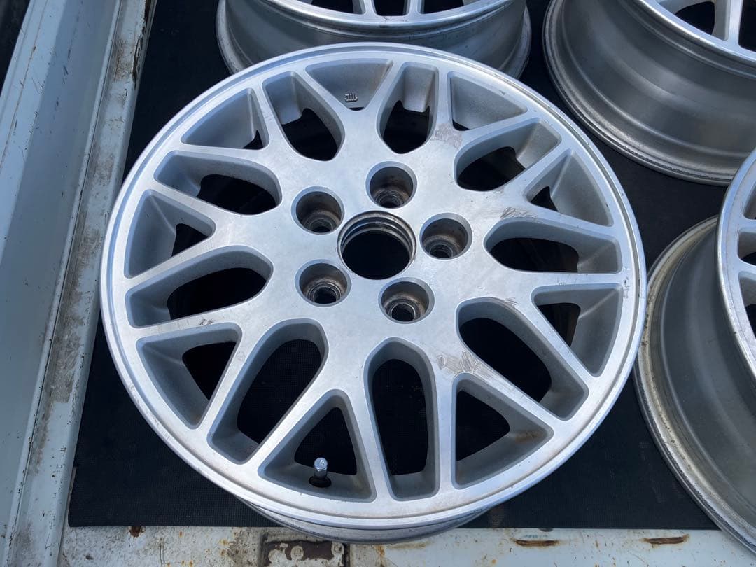 トヨタ 純正 アルミホイール 16インチ 6.5J +50 114.3 メッシュ