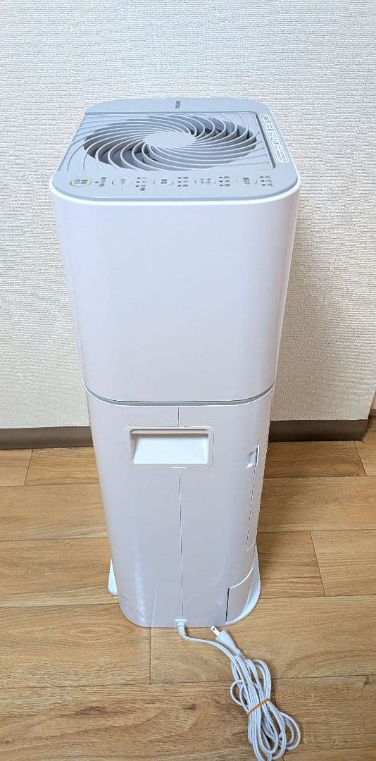 アイリスオーヤマ IJD-I50-WH 衣類乾燥除湿機　22年製