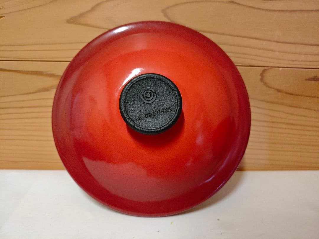 Le Creuset ル・クルーゼ　ウィンザーポット　チェリーレッド