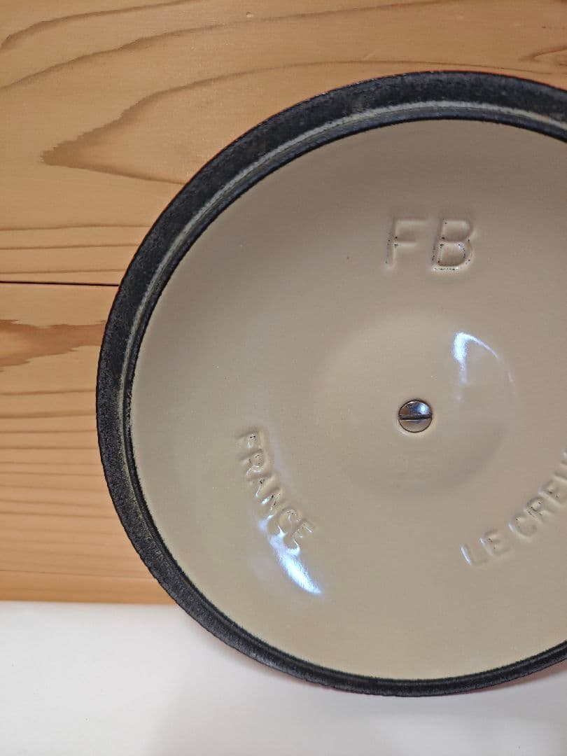 Le Creuset ル・クルーゼ　ウィンザーポット　チェリーレッド