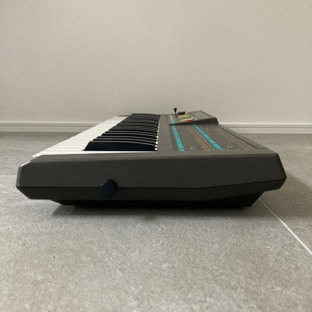 KORG POLY-800 アナログシンセサイザー ジャンク品 ケース付き