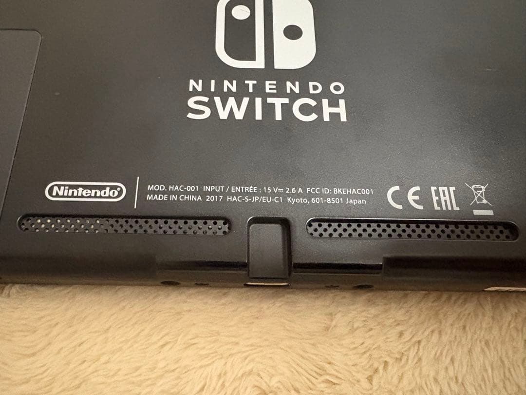 【極美品】Nintendo Switch 本体のみ 未対策機 2017年製