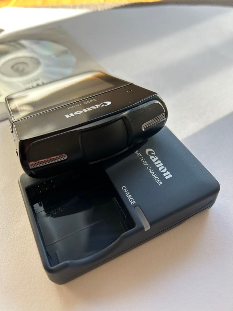 Canon iVIS mini ビデオカメラ 本体　廃盤　レア　展示品　美品