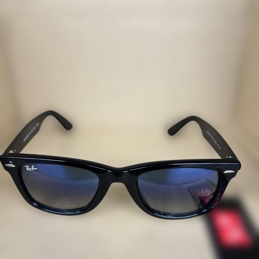 1061 Ray-Ban サングラス RB2140F