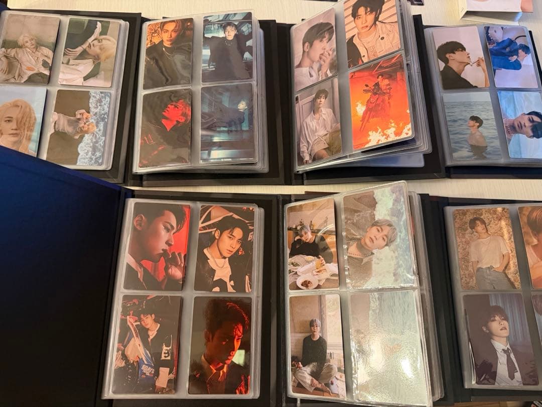 SEVENTEEN トレカケース8枚　(全フォトカード＋おまけ3枚付き)