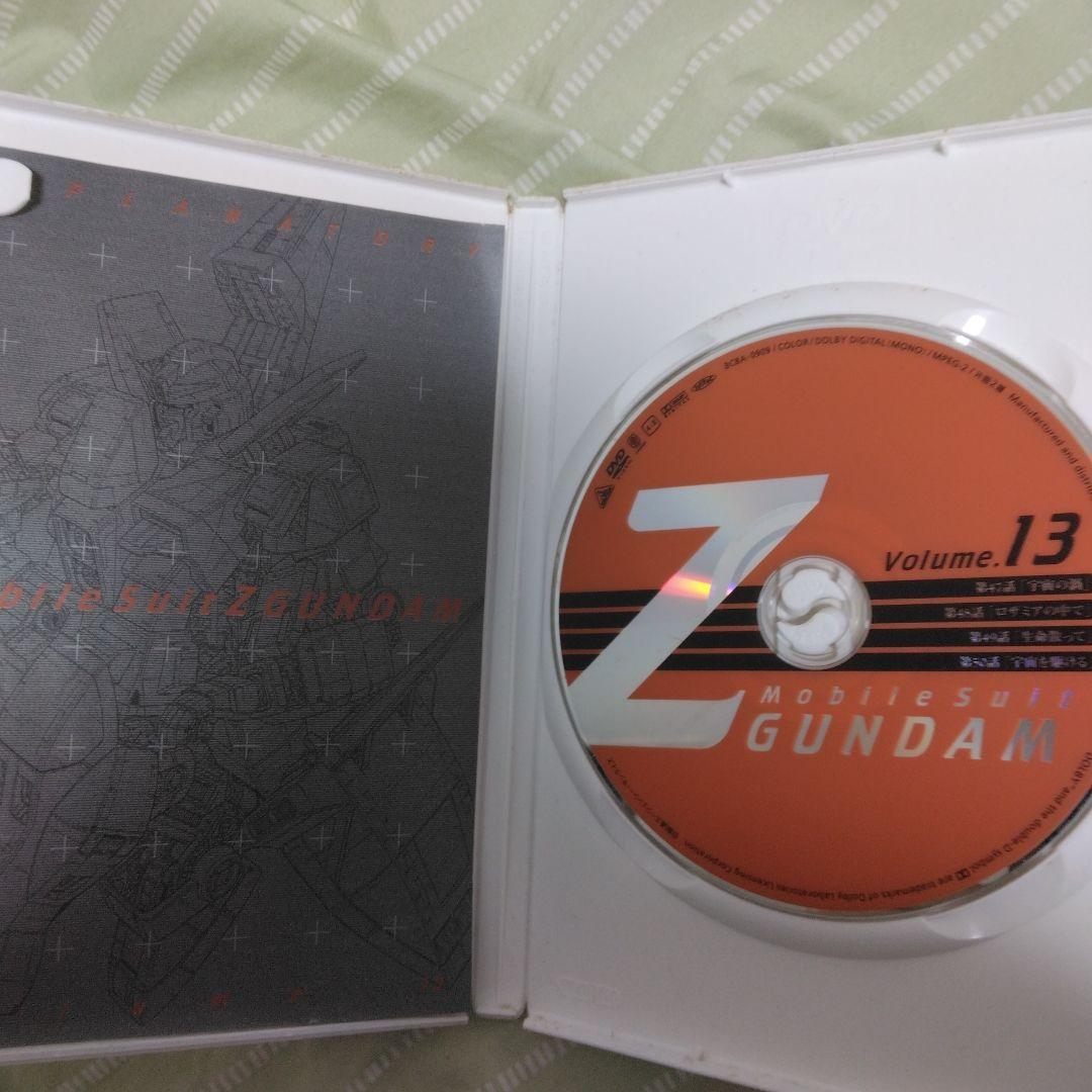 ガンダム0083全4巻、Zガンダム全13巻、逆襲のシャア全1巻、DVDフルセット
