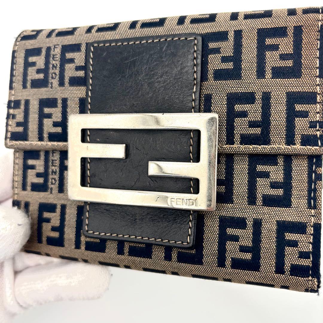 美品　フェンディ ズッキーノ　折り財布　マンマバケット　ダブルホック　キャンバス