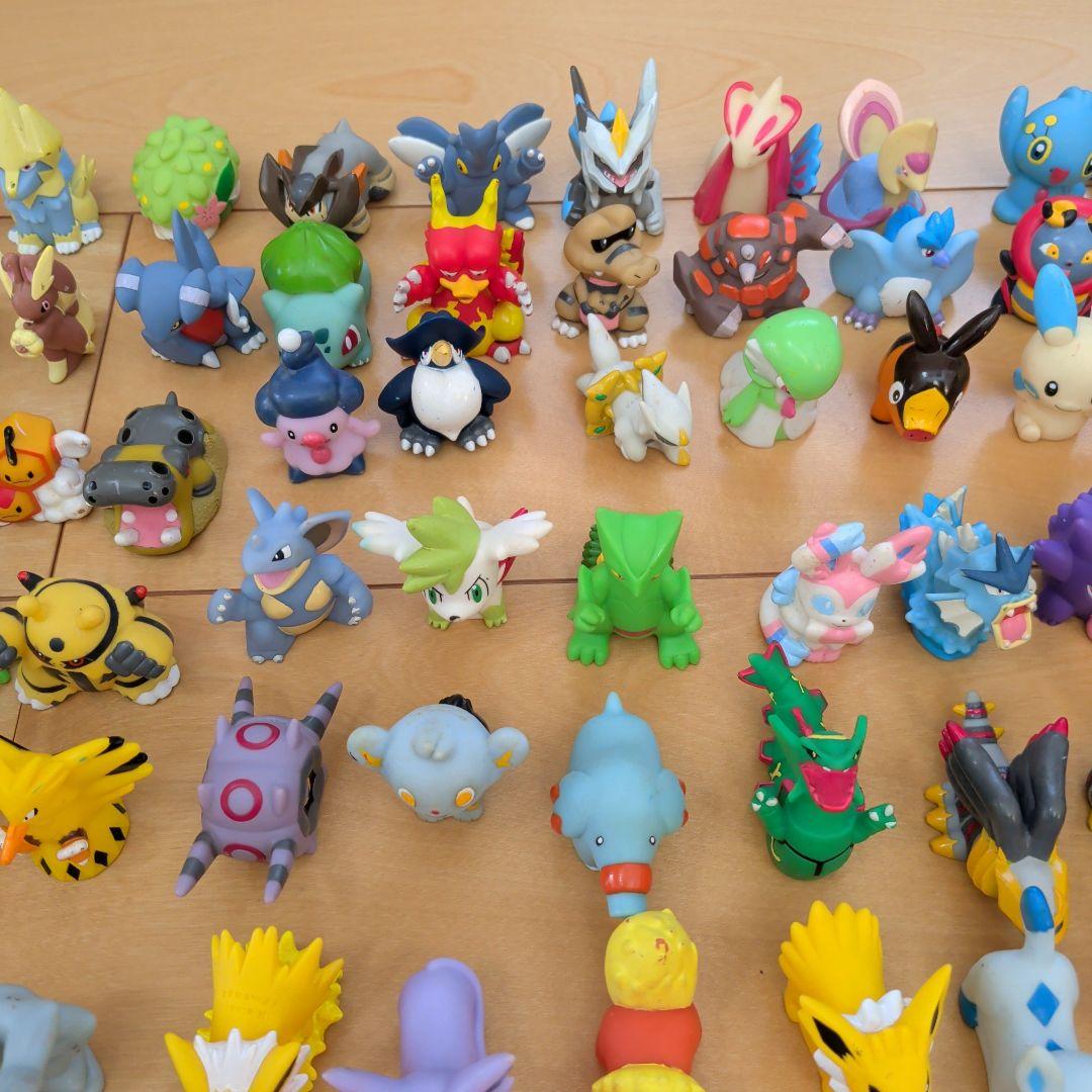 川本ジ　任天堂 ポケモン キッズ 指人形 350個 以上 まとめ売り