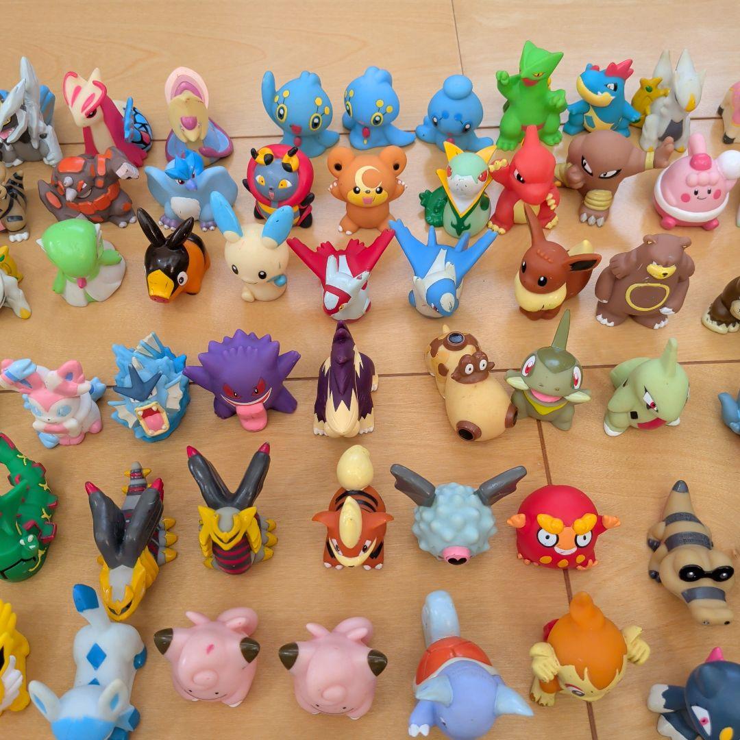 川本ジ　任天堂 ポケモン キッズ 指人形 350個 以上 まとめ売り
