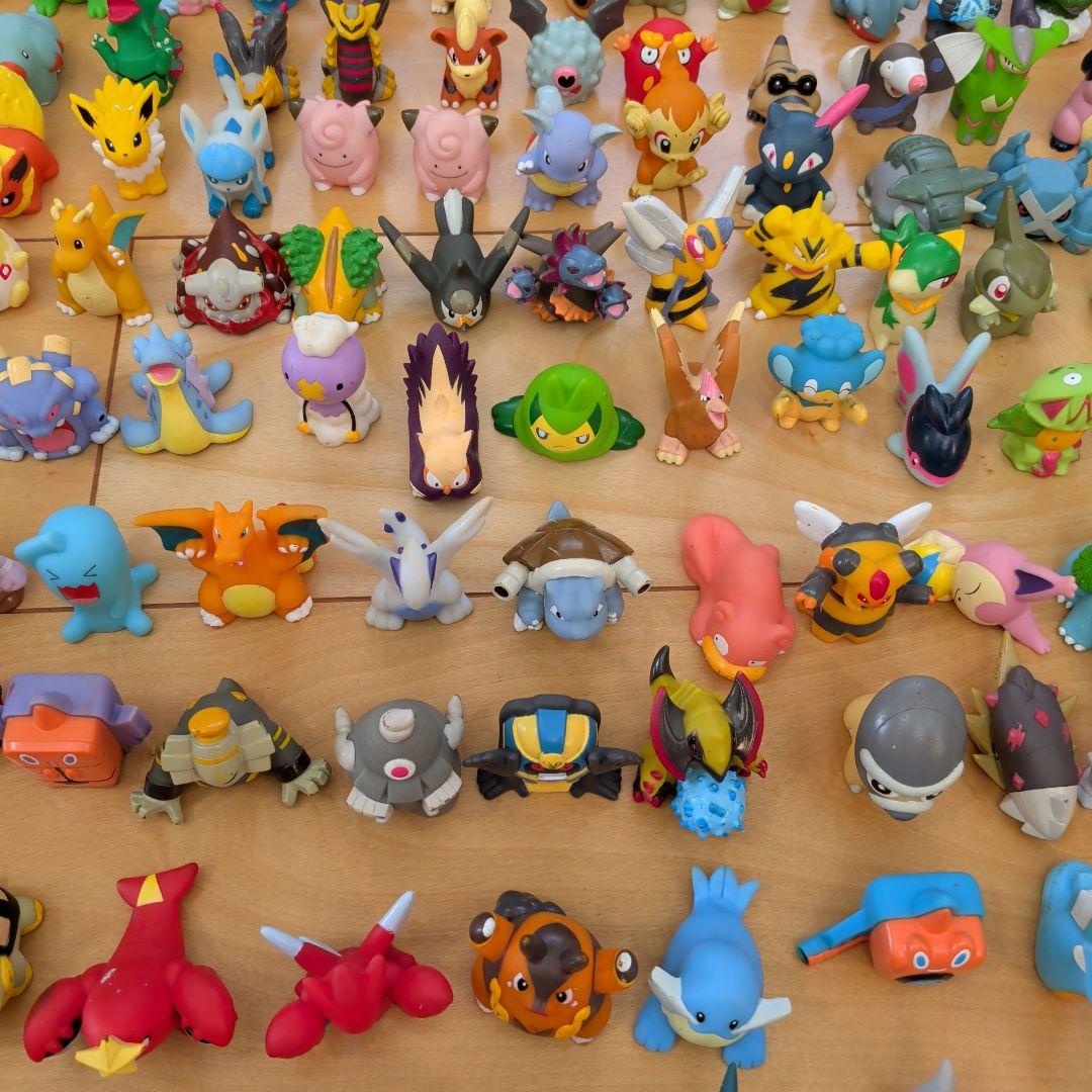 川本ジ　任天堂 ポケモン キッズ 指人形 350個 以上 まとめ売り