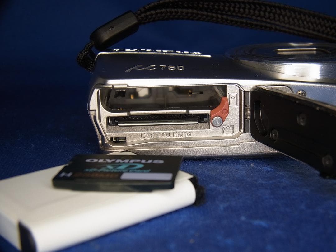 #3569 OLYMPUS μ750 新品電池・充電器・XDピクチャー
