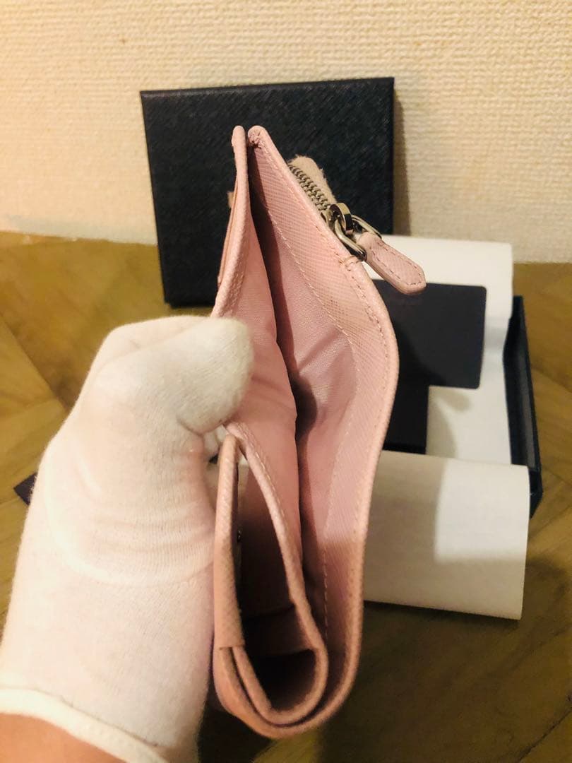 PRADA ピンク 三つ折り財布 サフィアーノレザー