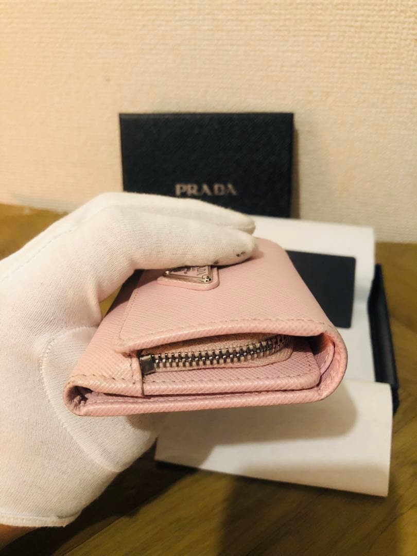PRADA ピンク 三つ折り財布 サフィアーノレザー