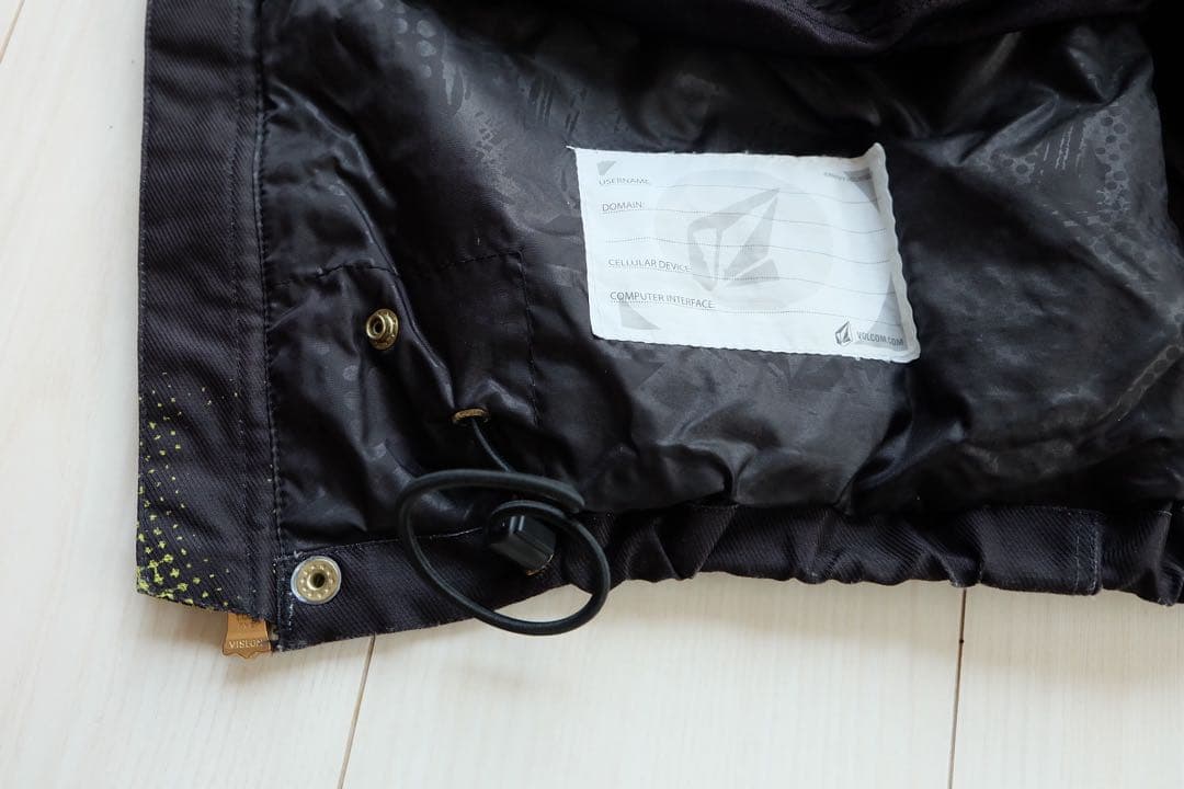 VOLCOM NIMBUS スノーボード ウェア Mサイズ
