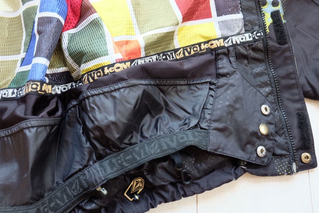 VOLCOM NIMBUS スノーボード ウェア Mサイズ