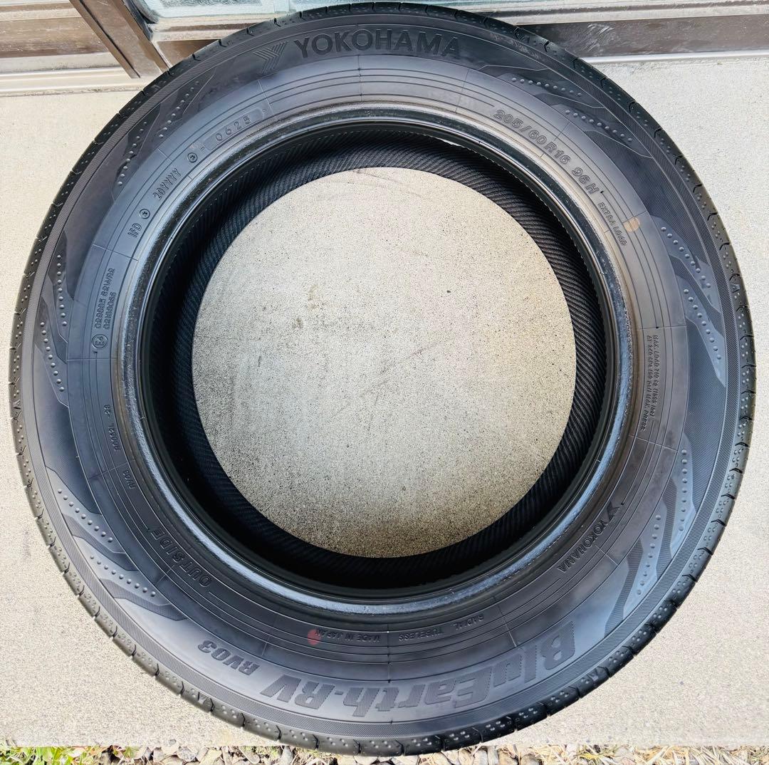YOKOHAMA BluEarth-RV RV03 205/60R16 25年製