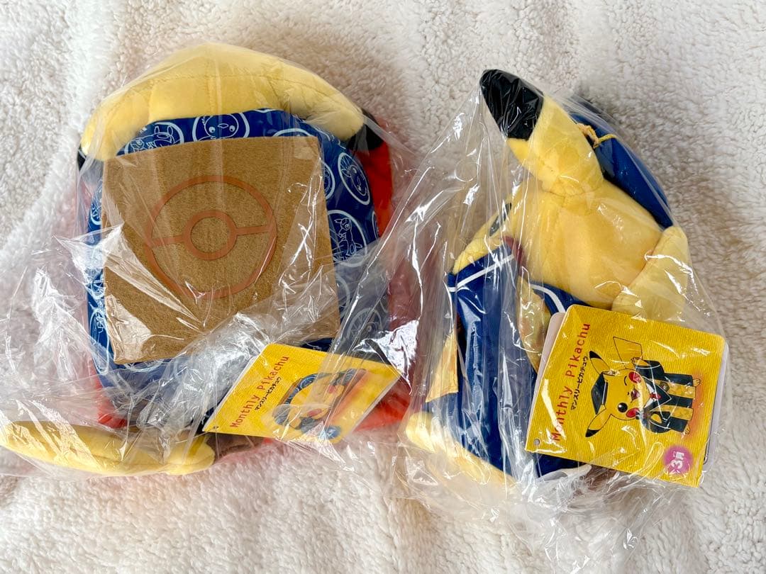 美品　マンスリーピカチュウ　12個　コンプリート　全て紙タグ付き