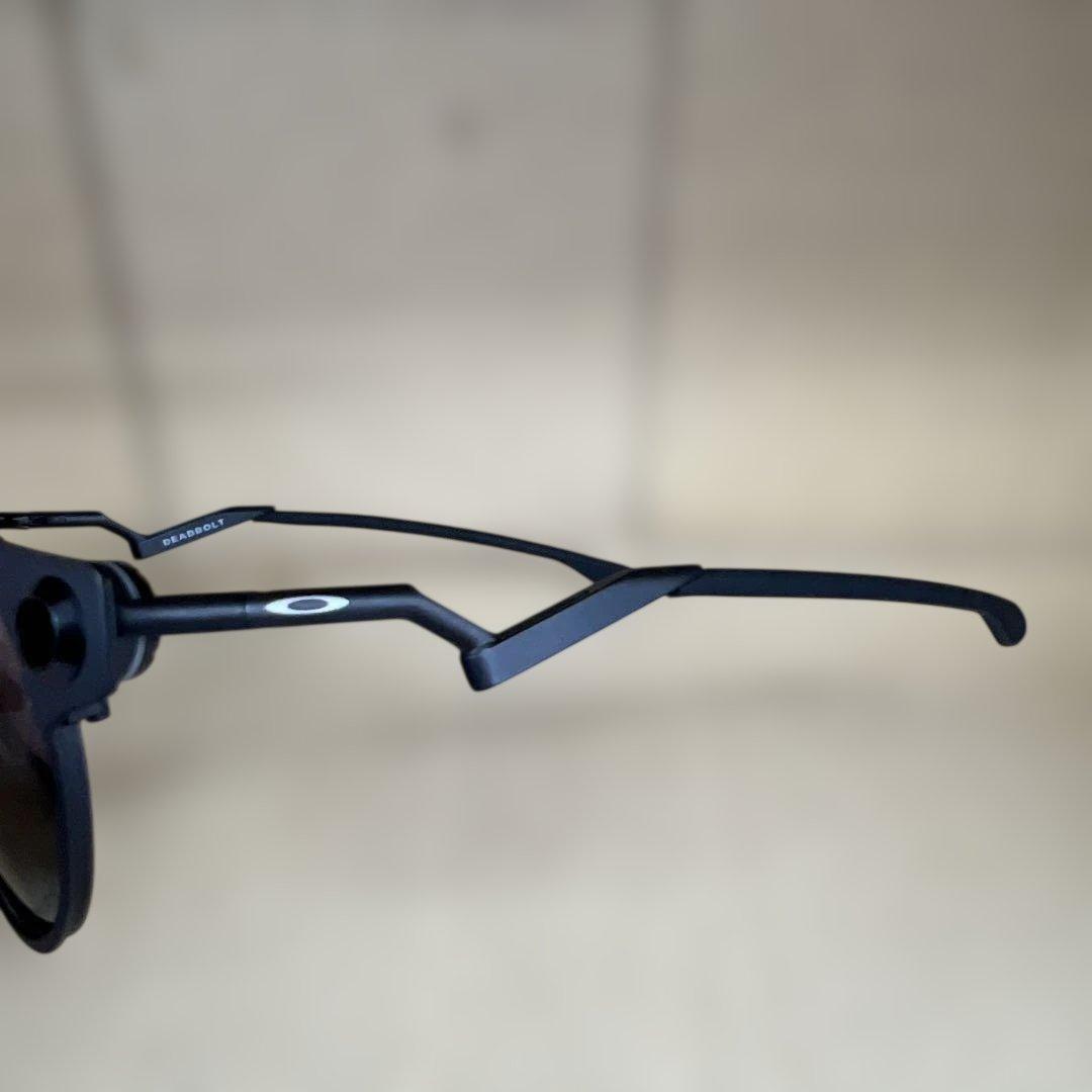 1532OAKLEYサングラス0OO6046 DEADBOLT