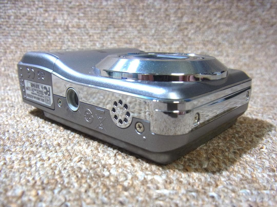 FUJIFILM FINEPIX AX600 富士フィルム製デジカメ 動作OK