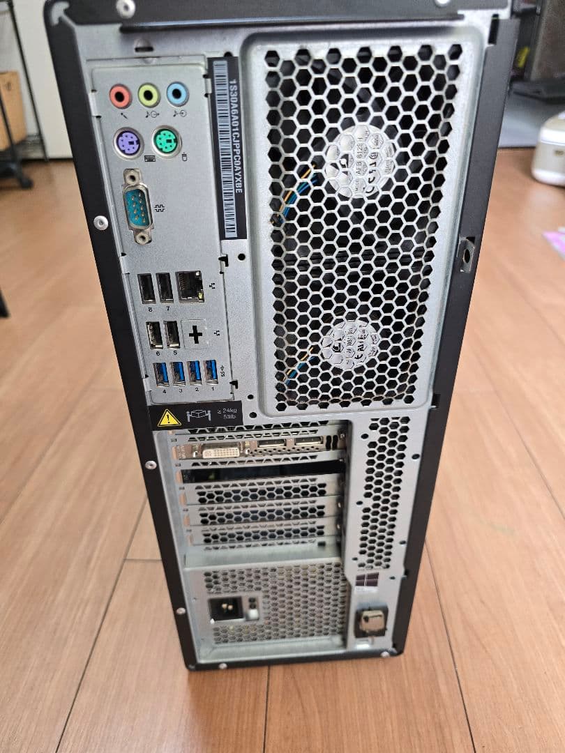 Lenovo P500ワークステーション
