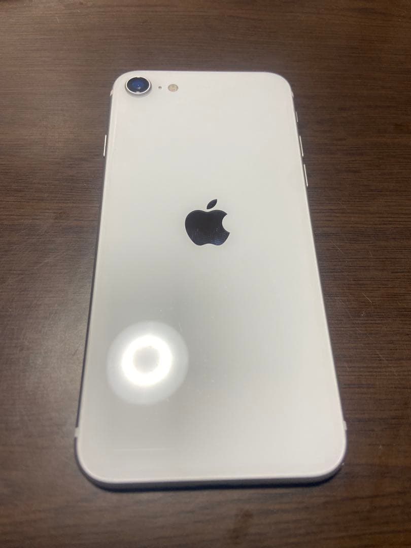 Apple iPhone SE (第2世代) ホワイト【ジャンク】