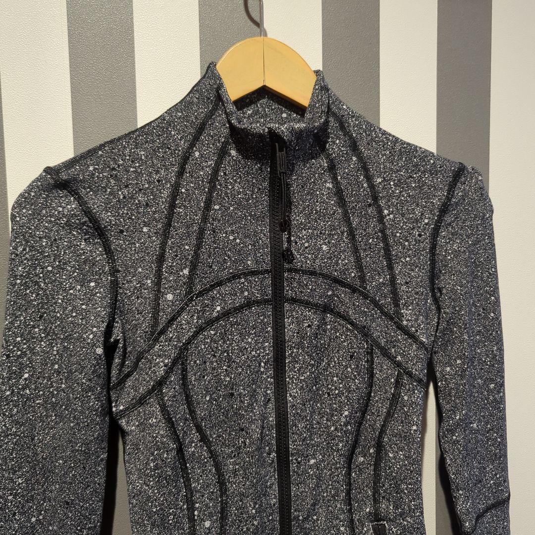 専用　ルルレモン 長袖　ジャケット　シャツ 　ロンT