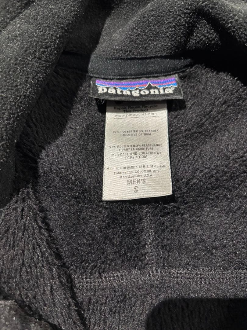 patagonia R2ベスト　ブラック　メンズS