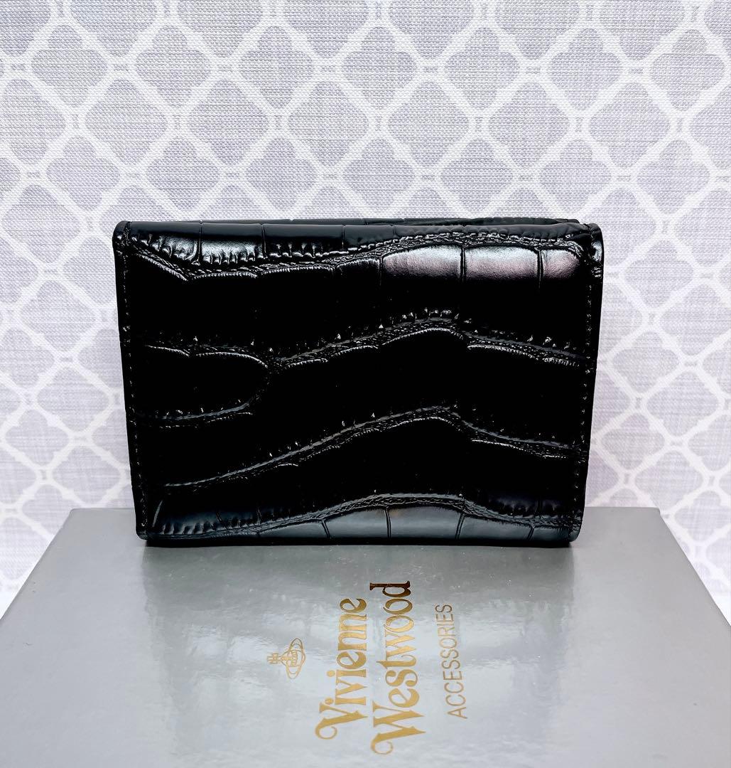 【内柄も素敵☆最新】Vivienne Westwood 三折財布 ブラック