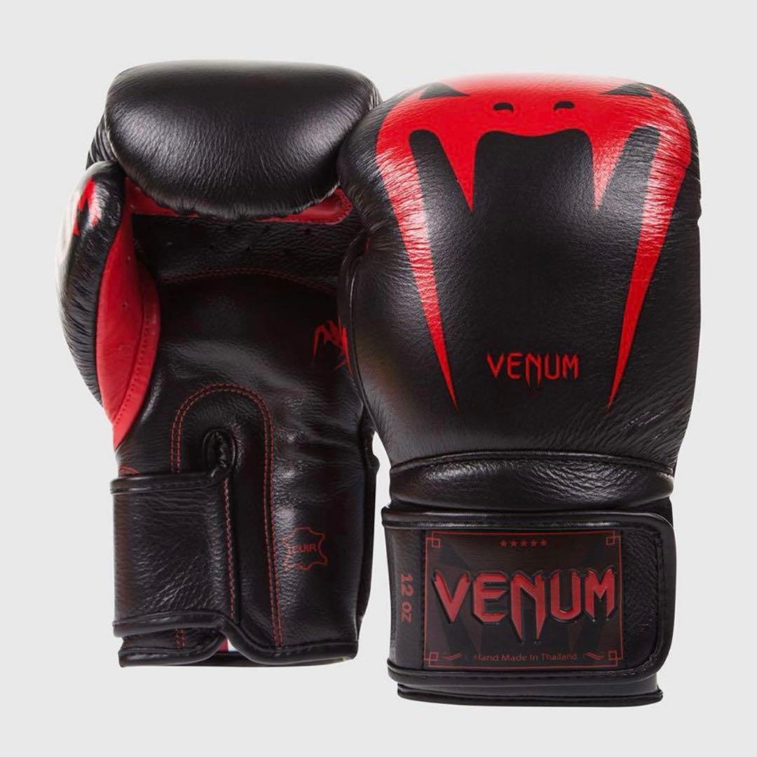 期間限定値下げ【VENUM Giant】本革ボクシンググローブ 8oz オマケ付