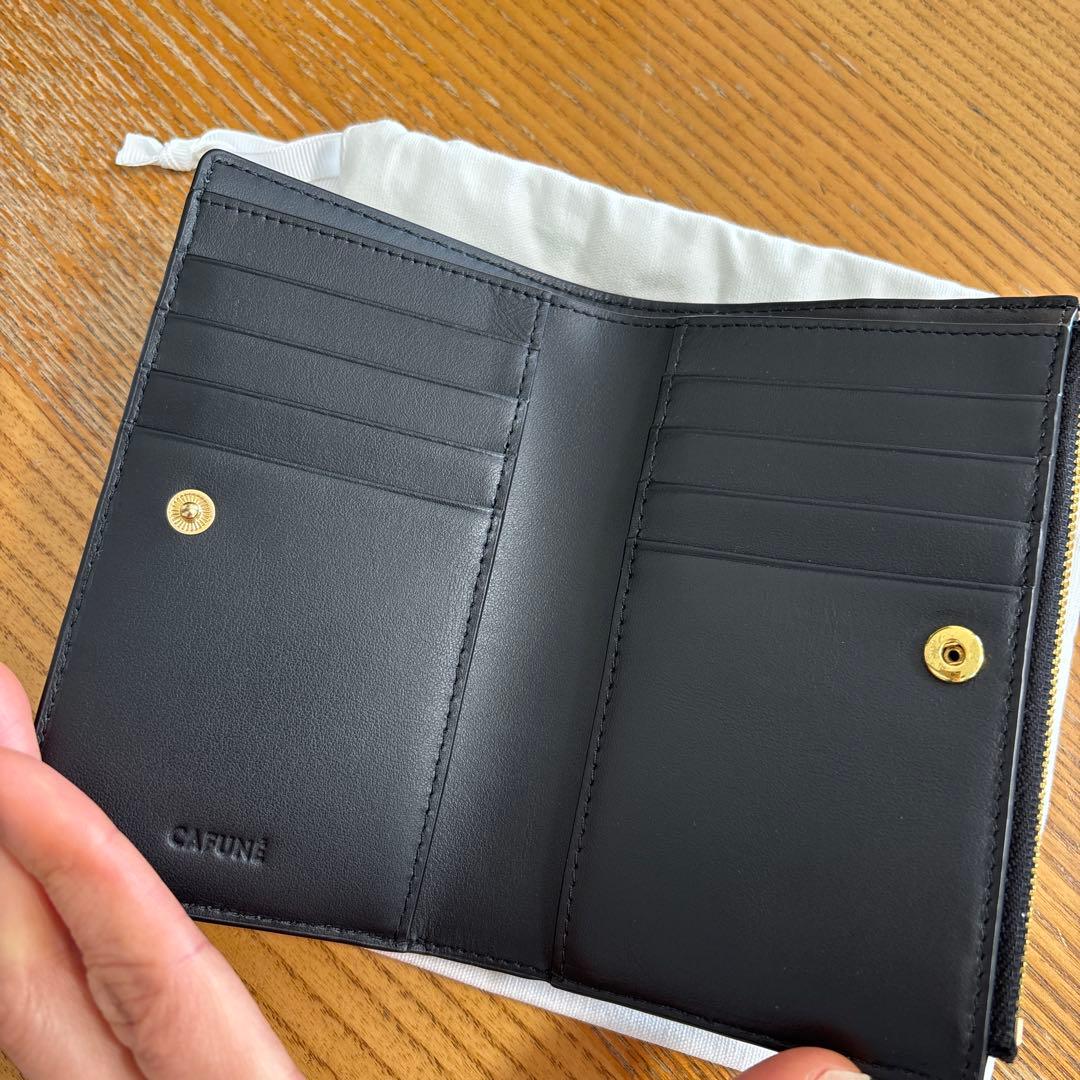 CAFUNÉ ブラックレザー 二つ折り財布