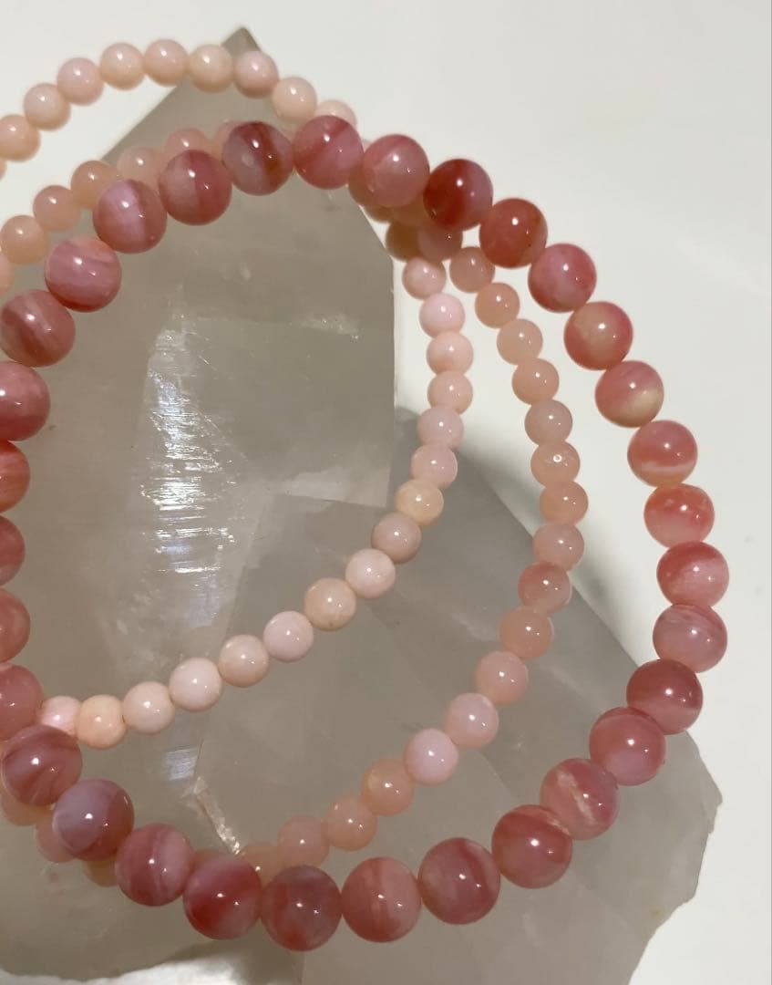 心にぬくもりを与えるパワー❣️★天然色★ ピンクオパール　6ミリのみブレスレット
