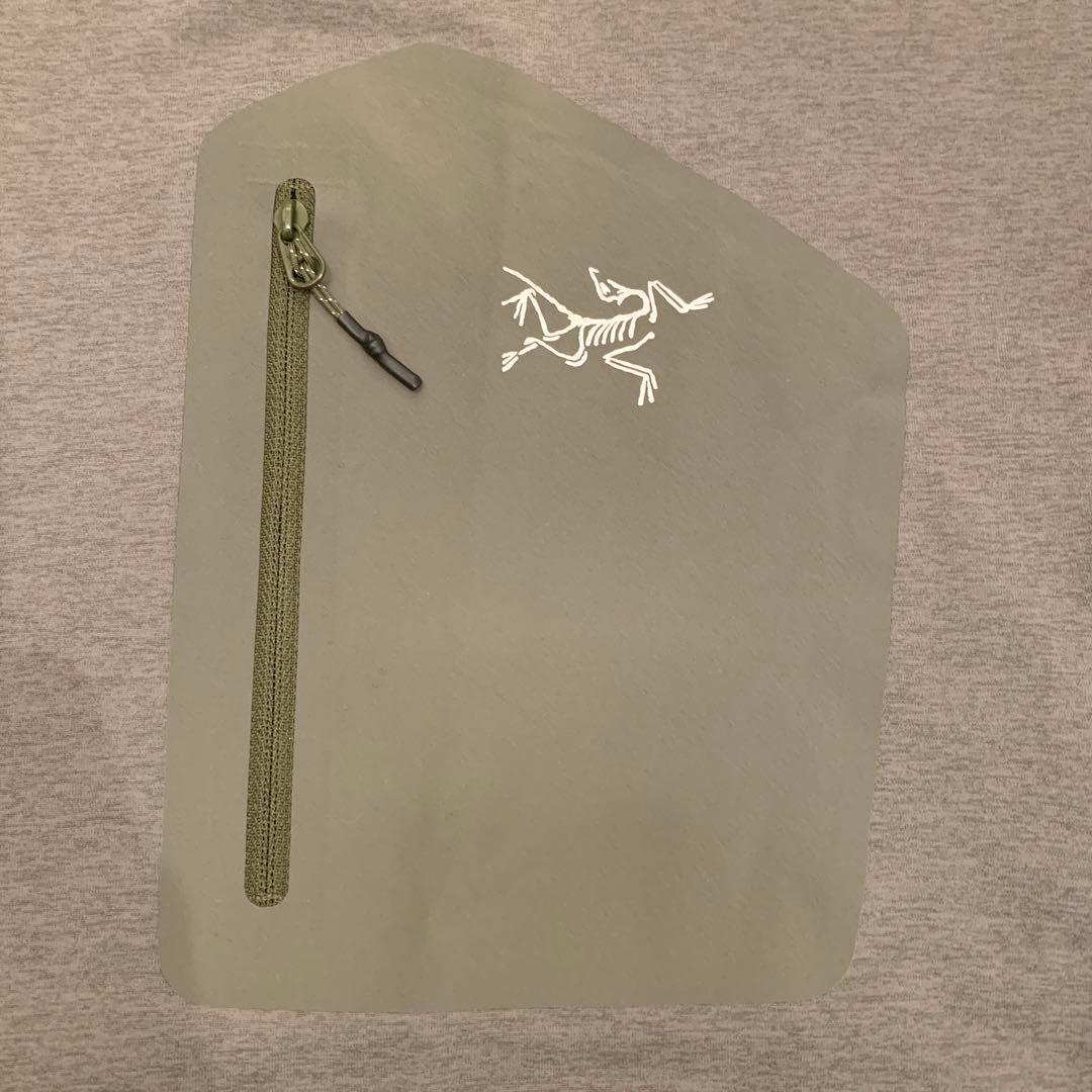 トップス ARC'TERYX KONSEAL POCKET SS M