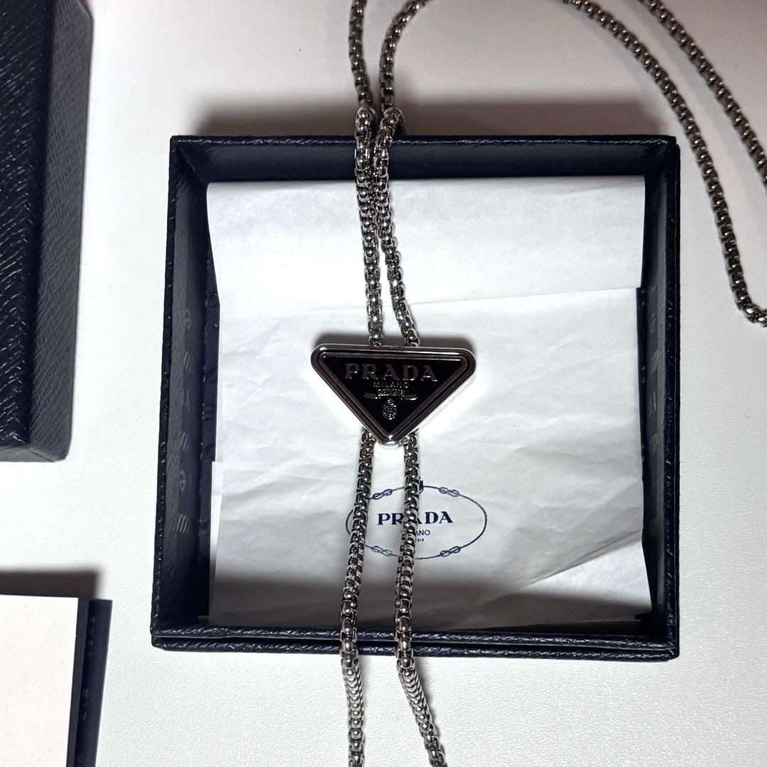ナ*セ様 プラダ　triangle-logo necklace ネックレス　PR