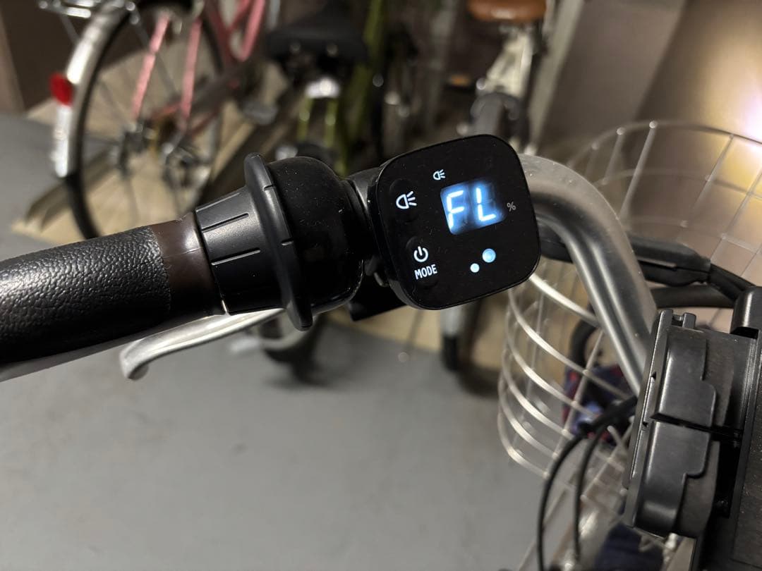 ブリヂストン電動アシスト自転車 ネイビー シティタイプ