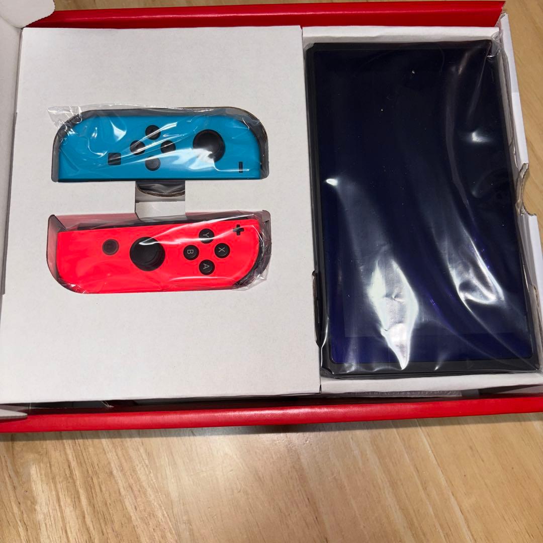 早い者勝ち☆Nintendo Switch 本体 青/赤 ジョイコン付き
