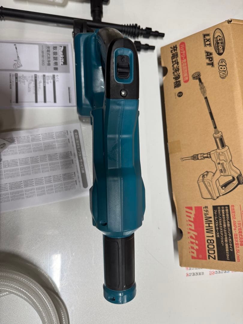 Makita 充電式高圧洗浄機 MHW180DZ