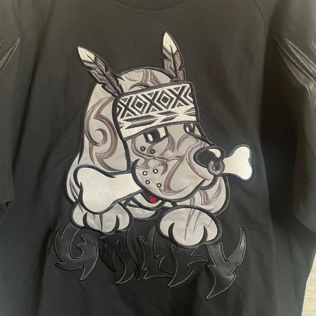 ガルフィ刺繍と合皮Tシャツ