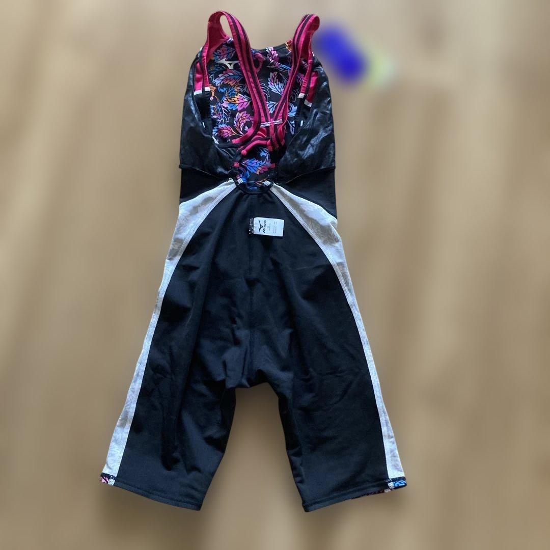 【新品】 MIZUNO ミズノ競泳用水着サイズ　Ｓ　ラベル付き
