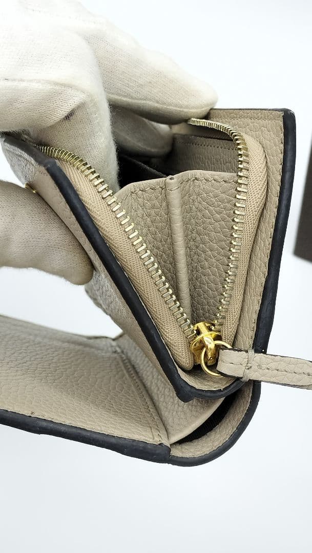 【極美品】GUCCIコンパクトウォレットGGスプリームベージュ