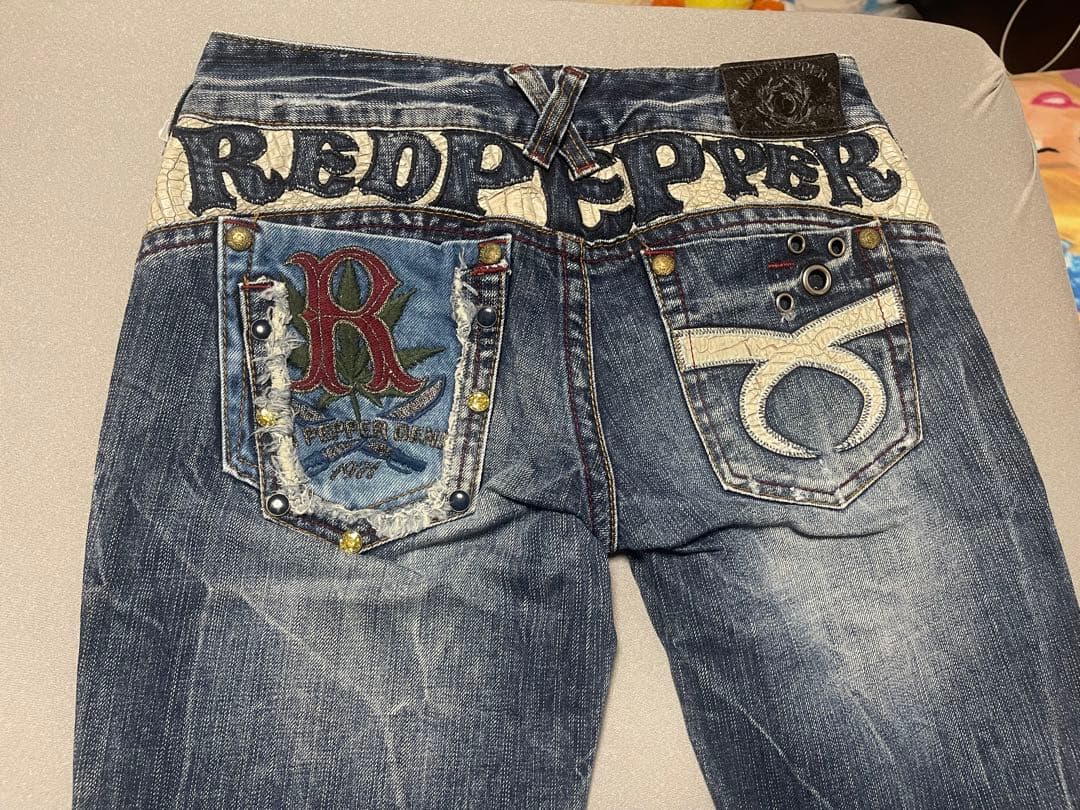 レッドペッパージーンズ ブーツカットデニム ダークブルー ダメージ加工