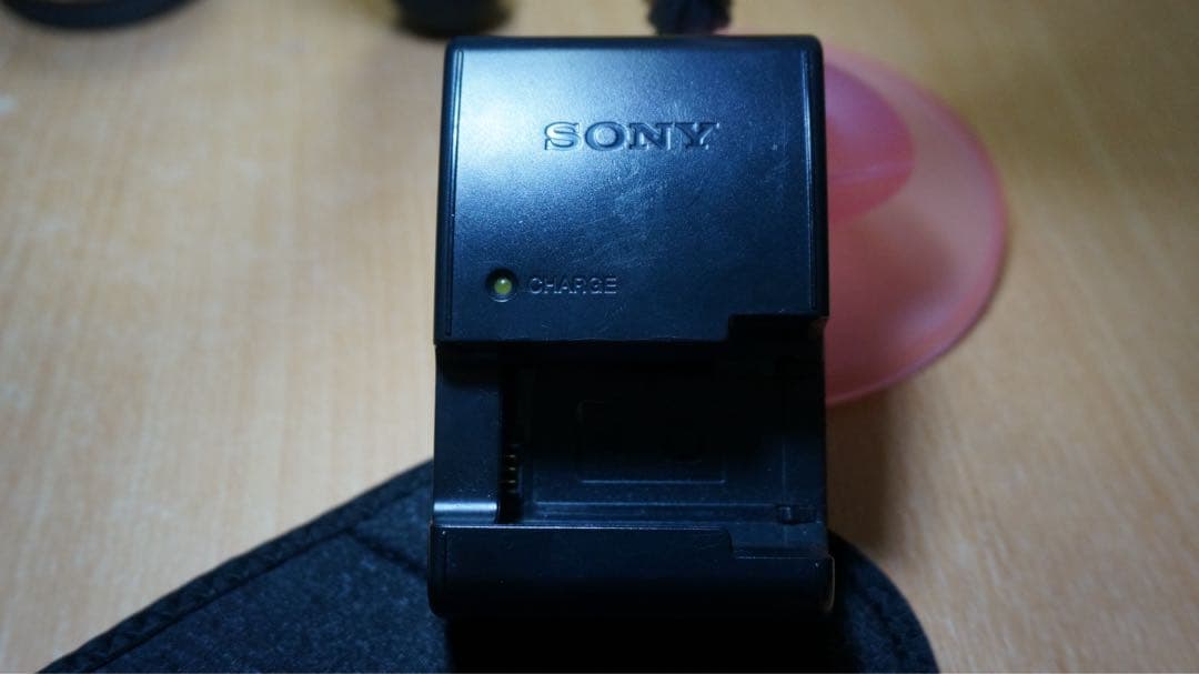 SONY NEX-6 ミラーレスカメラ レンズキット + ケース