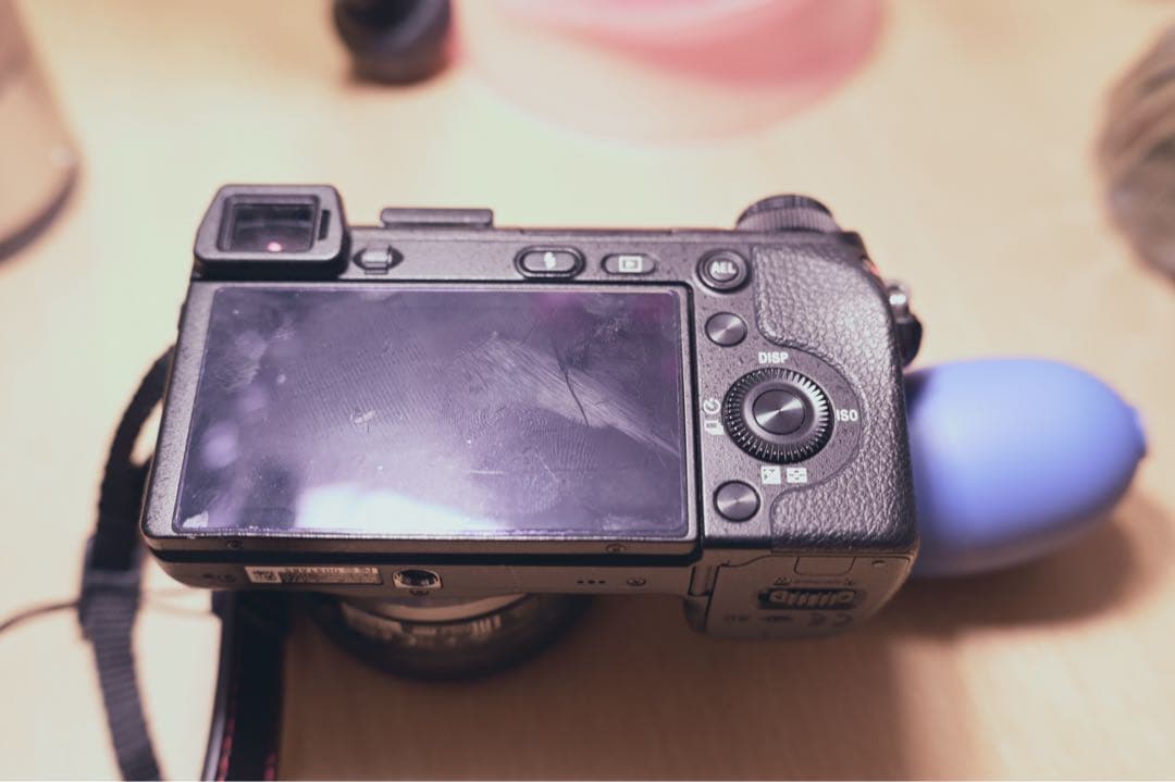 SONY NEX-6 ミラーレスカメラ レンズキット + ケース