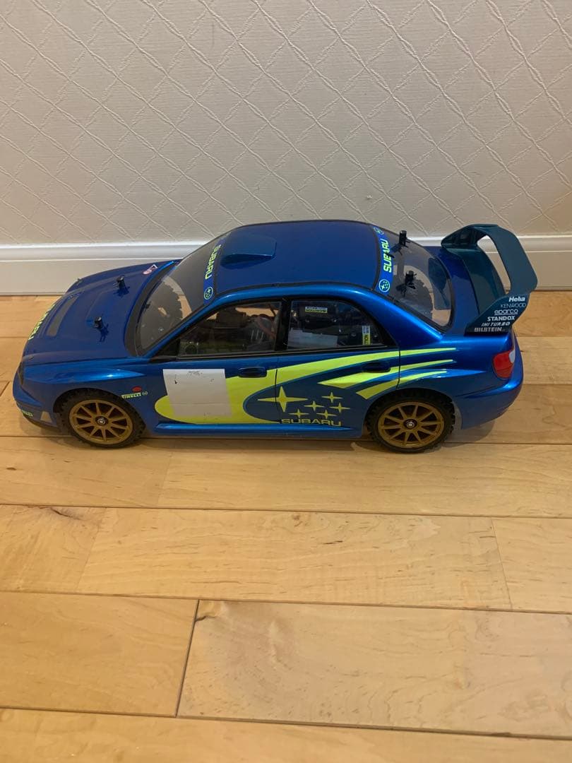 タミヤ　1/10ラジコン TT-02シャーシ　スバルインプレッサボディ
