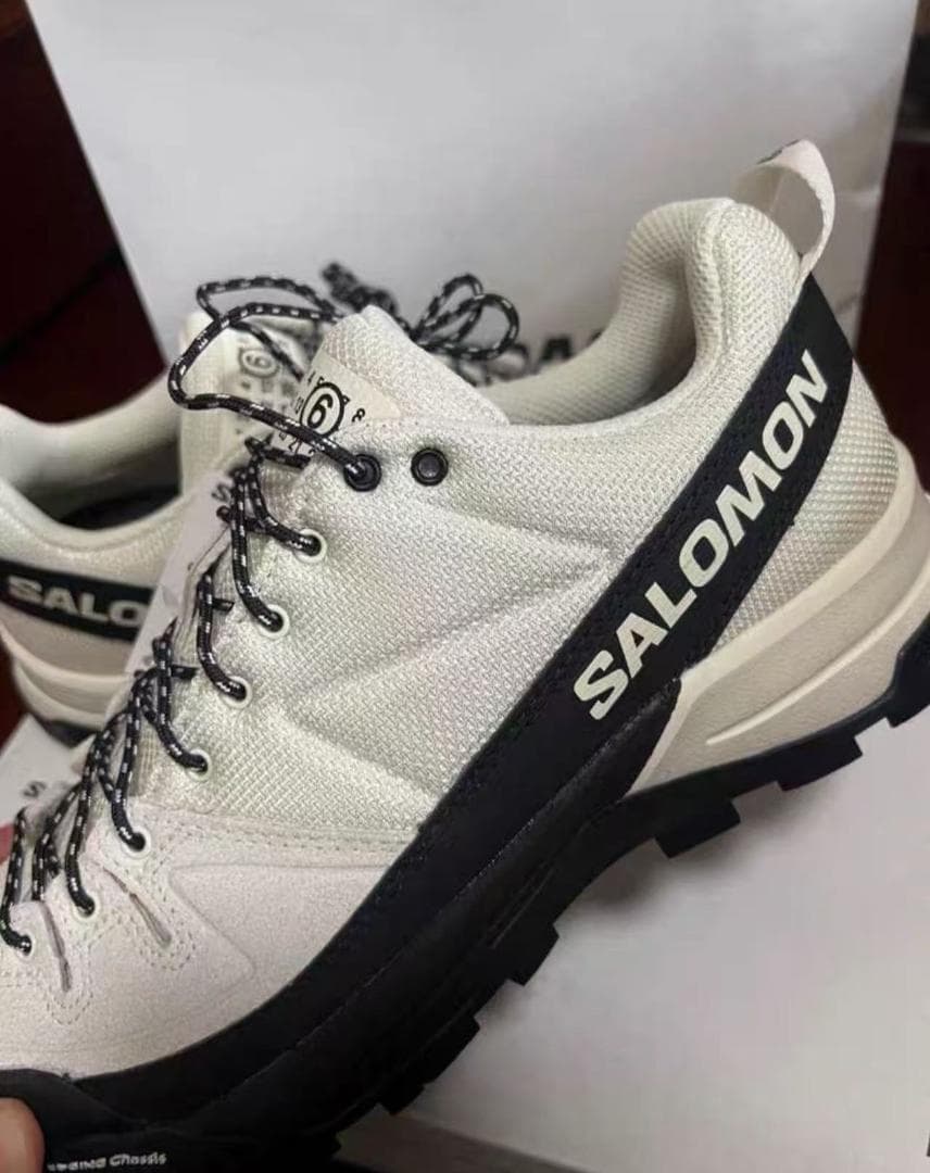 SALOMON ホワイト/ブラック スニーカー26cm~~