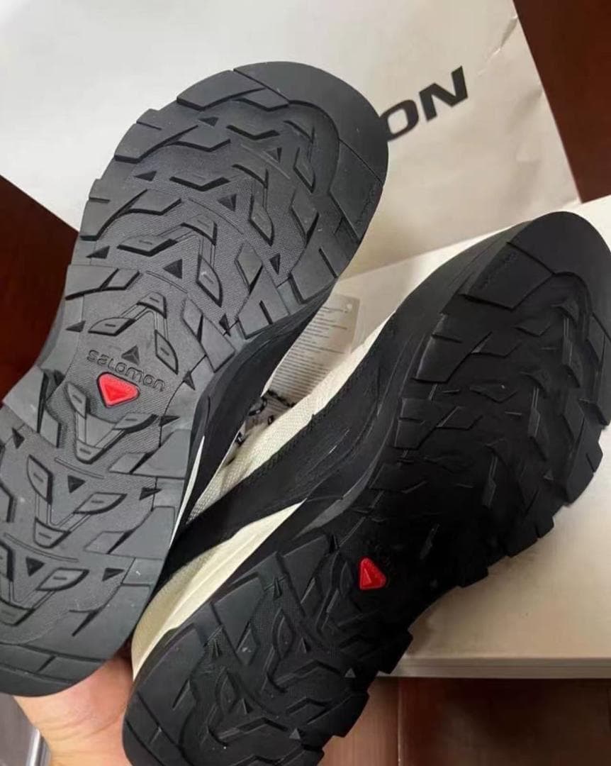 SALOMON ホワイト/ブラック スニーカー26cm~~