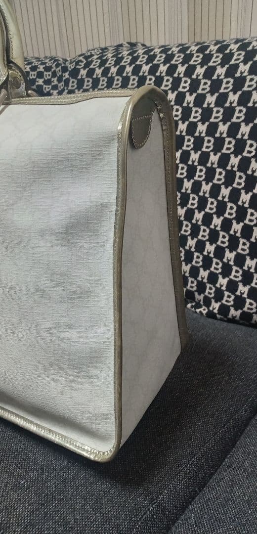 最終値下　GUCCI ハンドボストンバッグ ビジネスバッグ　白　GG柄