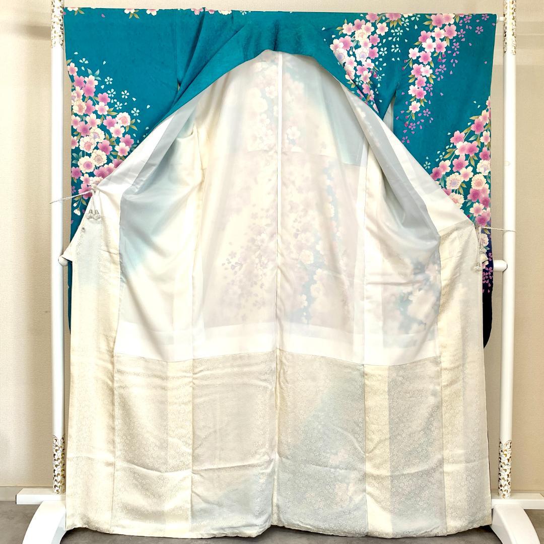 akmx188 正絹 振袖 　白/納戸色 パールトーン加工 11号 花柄